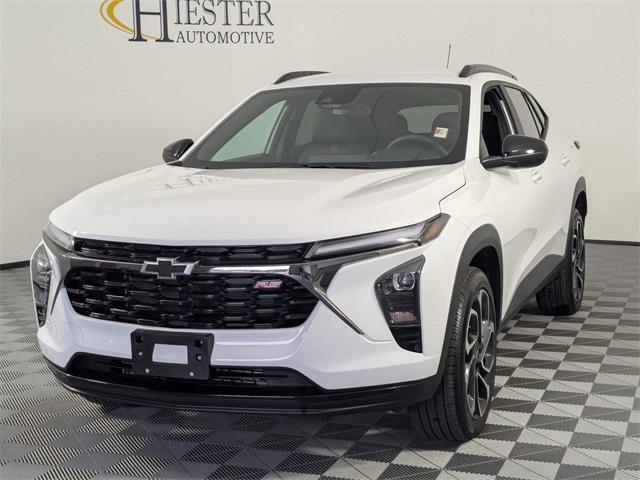 used 2025 Chevrolet Trax car, priced at $25,212