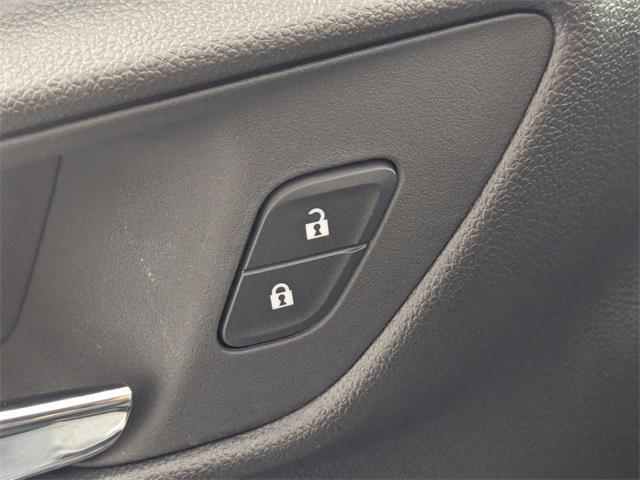 used 2025 Chevrolet Trax car, priced at $25,212