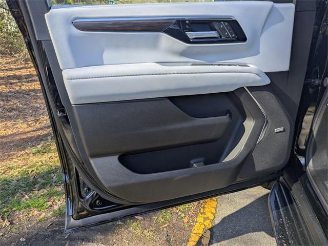 new 2025 Chevrolet Suburban car, priced at $77,210