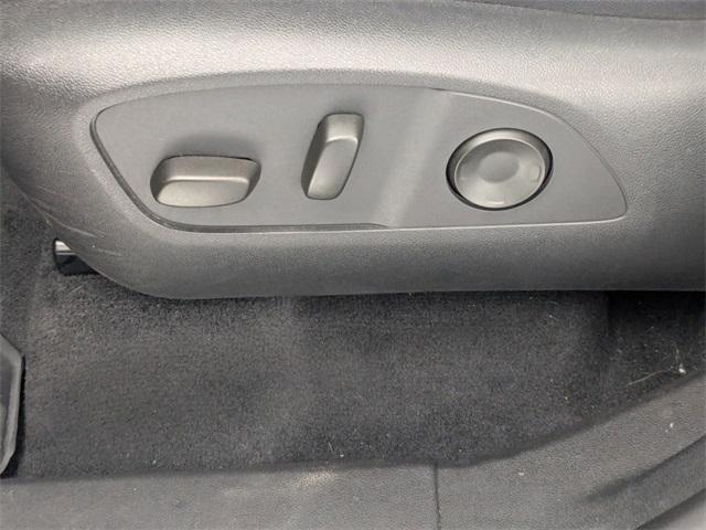 used 2025 Chevrolet Traverse car, priced at $48,813