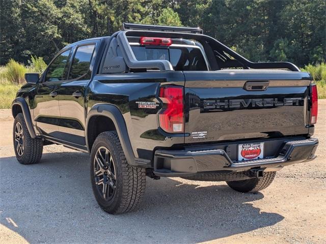 new 2025 Chevrolet Colorado car, priced at $45,380