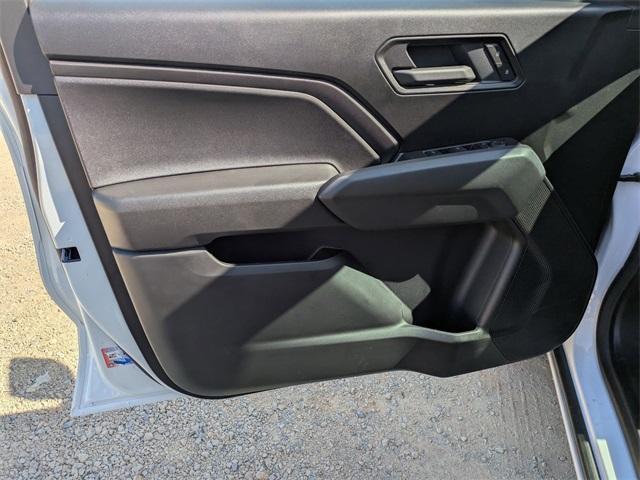 new 2026 Chevrolet Colorado car, priced at $33,090
