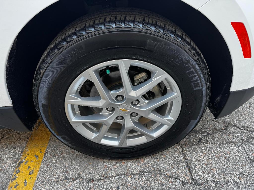 used 2022 Chevrolet Equinox car, priced at $16,999