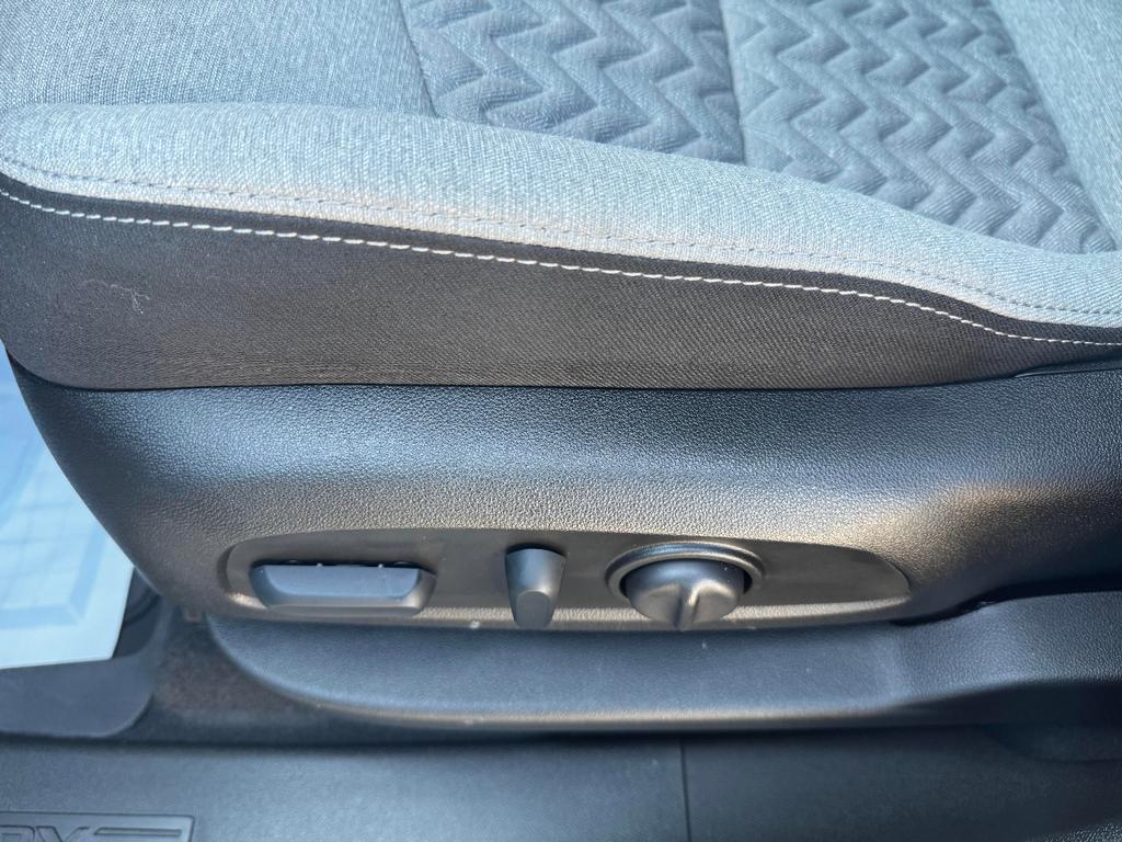 used 2022 Chevrolet Equinox car, priced at $16,999