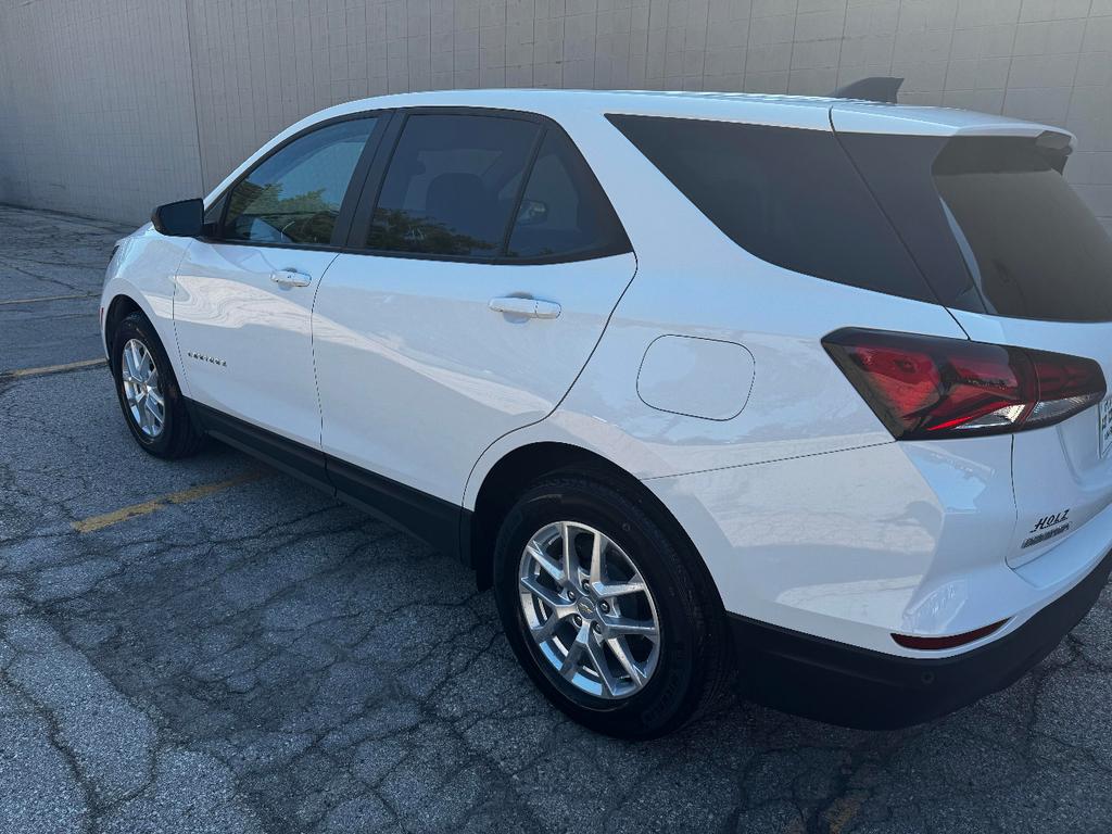 used 2022 Chevrolet Equinox car, priced at $16,999