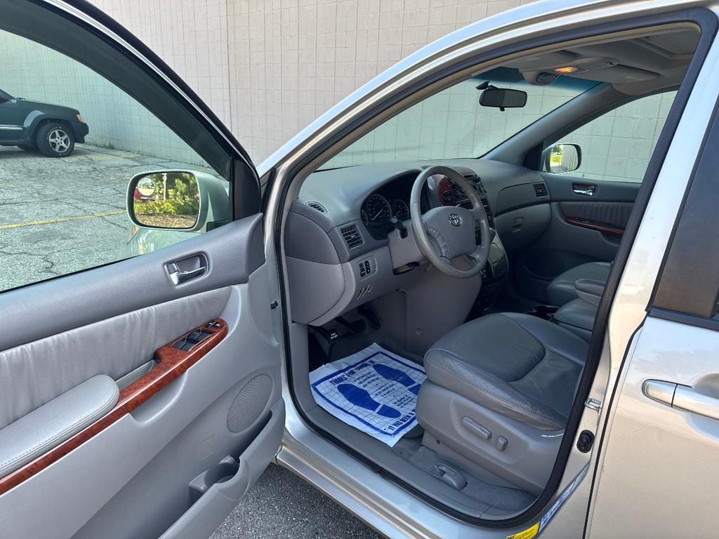 used 2004 Toyota Sienna car, priced at $7,999