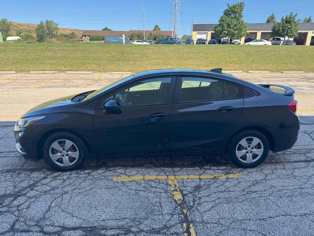 used 2018 Chevrolet Cruze car, priced at $9,999
