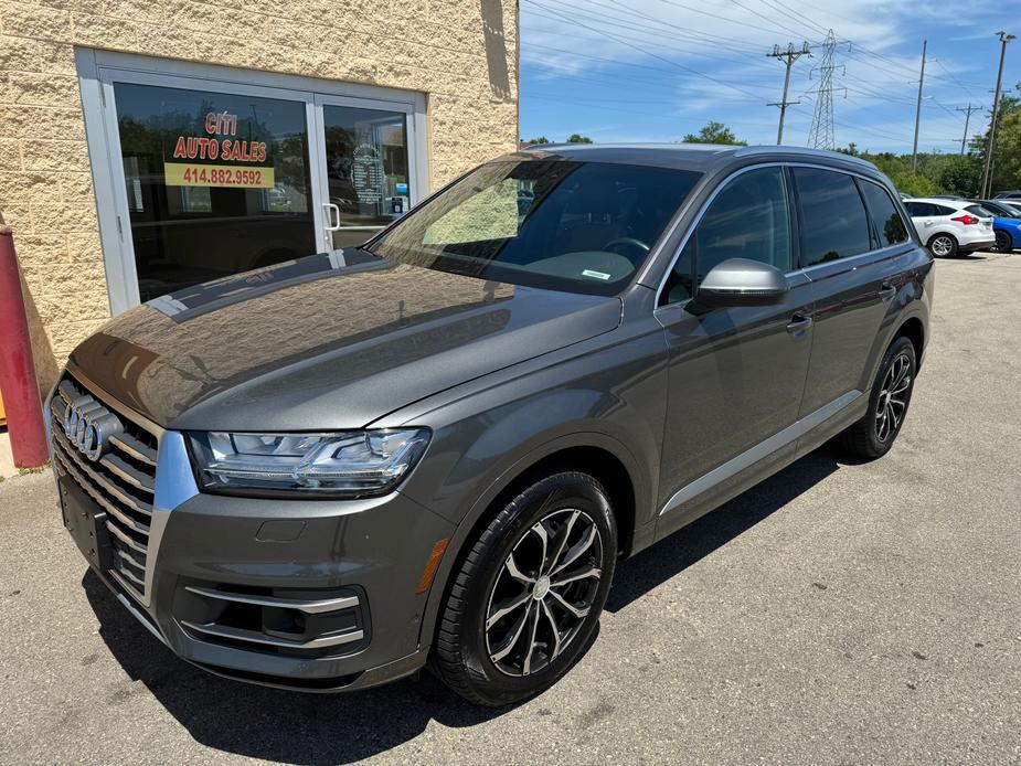 used 2019 Audi Q7 car, priced at $26,900