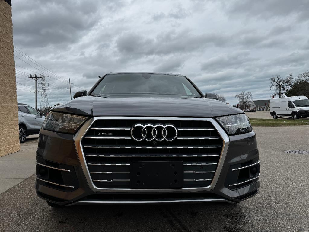 used 2019 Audi Q7 car, priced at $26,900