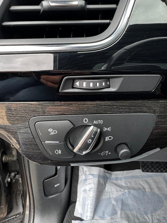 used 2019 Audi Q7 car, priced at $26,900