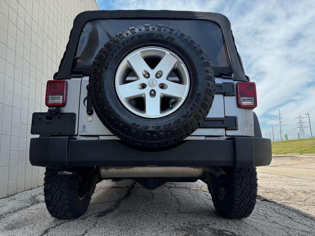 used 2013 Jeep Wrangler Unlimited car, priced at $11,999