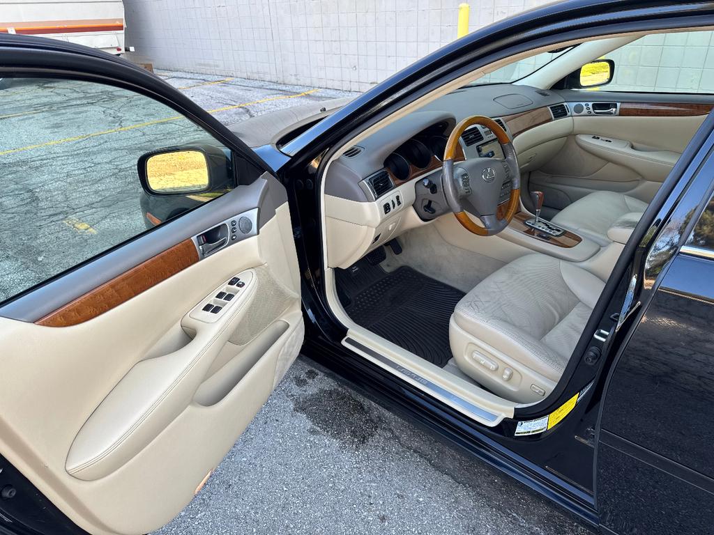 used 2005 Lexus ES 330 car, priced at $6,999