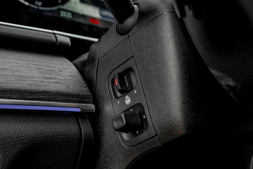 new 2026 Mercedes-Benz GLE 450 car, priced at $81,165