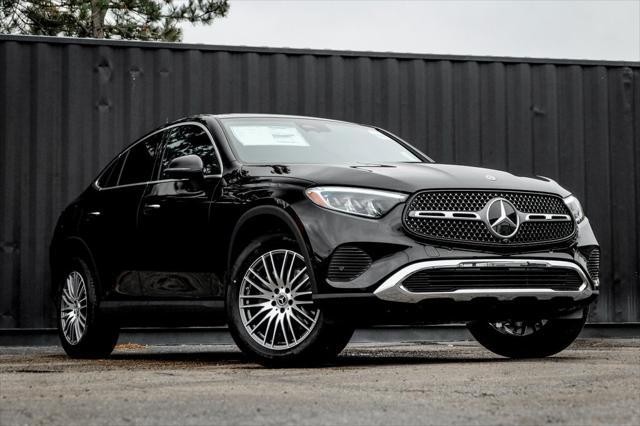 new 2025 Mercedes-Benz GLC 300 car, priced at $60,860