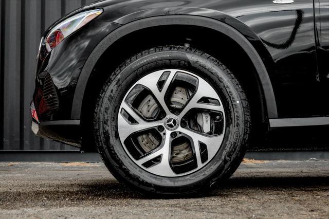 new 2025 Mercedes-Benz GLC 350e car, priced at $63,560