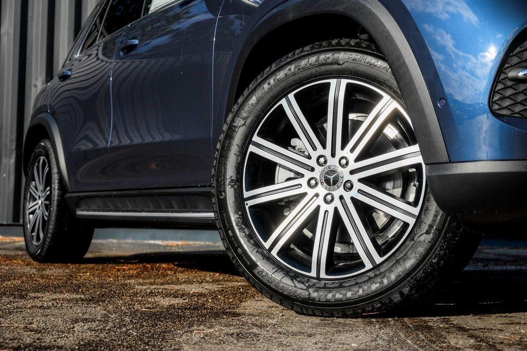 new 2026 Mercedes-Benz GLE 350 car, priced at $72,615