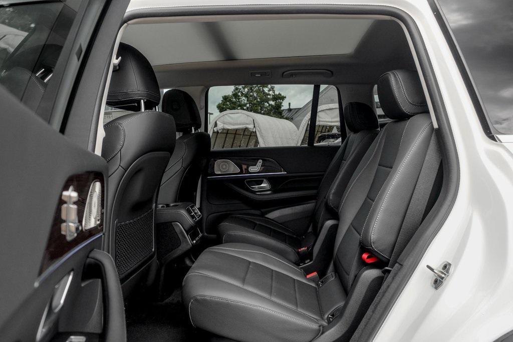 new 2026 Mercedes-Benz GLS 450 car, priced at $93,255