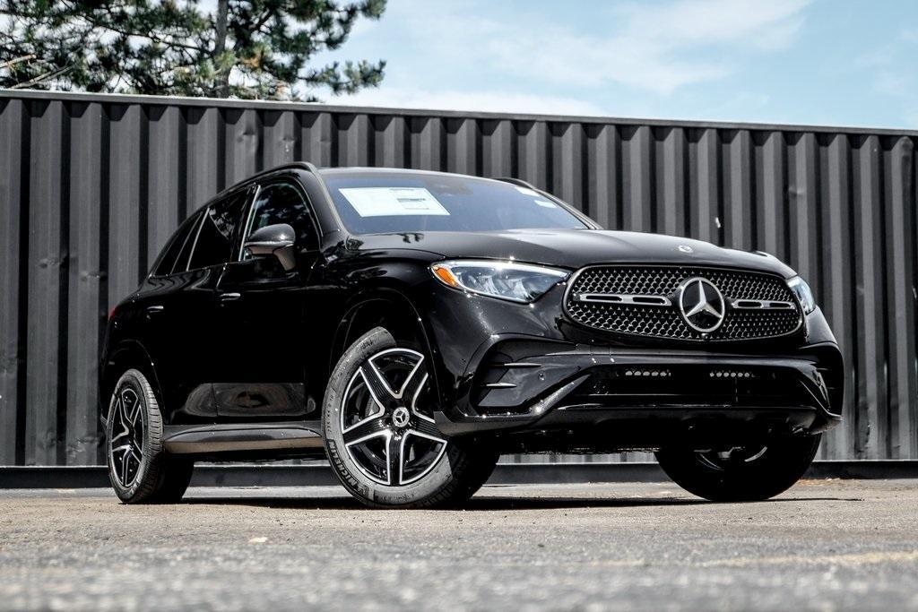 new 2024 Mercedes-Benz GLC 300 car, priced at $60,990