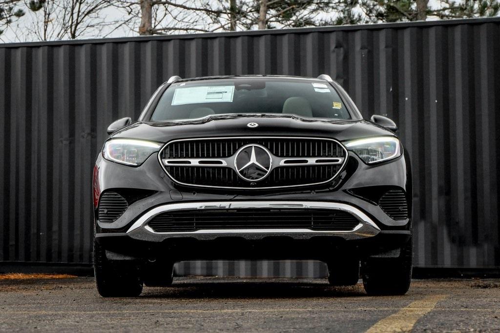 new 2024 Mercedes-Benz GLC 300 car, priced at $53,415