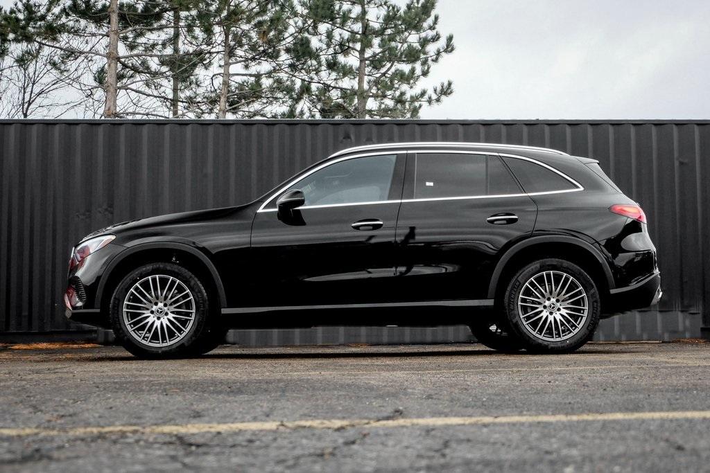 new 2024 Mercedes-Benz GLC 300 car, priced at $53,415