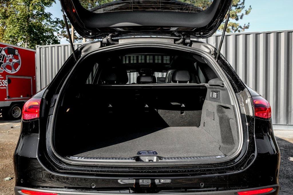 new 2026 Mercedes-Benz GLC 300 car, priced at $59,770