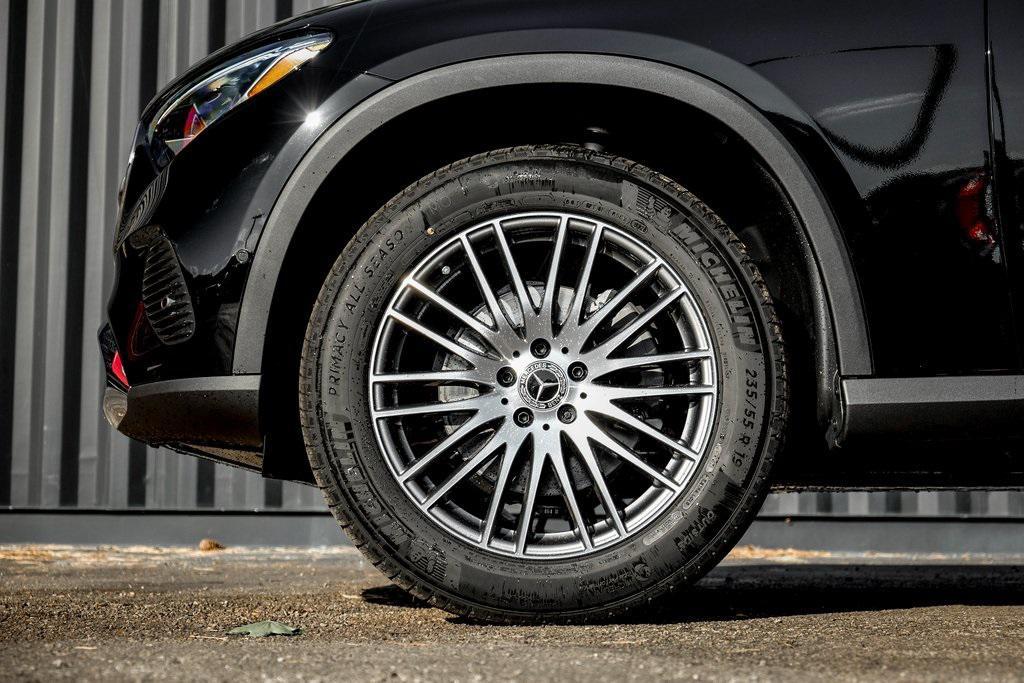 new 2026 Mercedes-Benz GLC 300 car, priced at $59,770