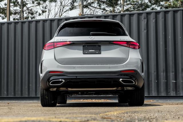 new 2025 Mercedes-Benz GLC 300 car, priced at $62,830