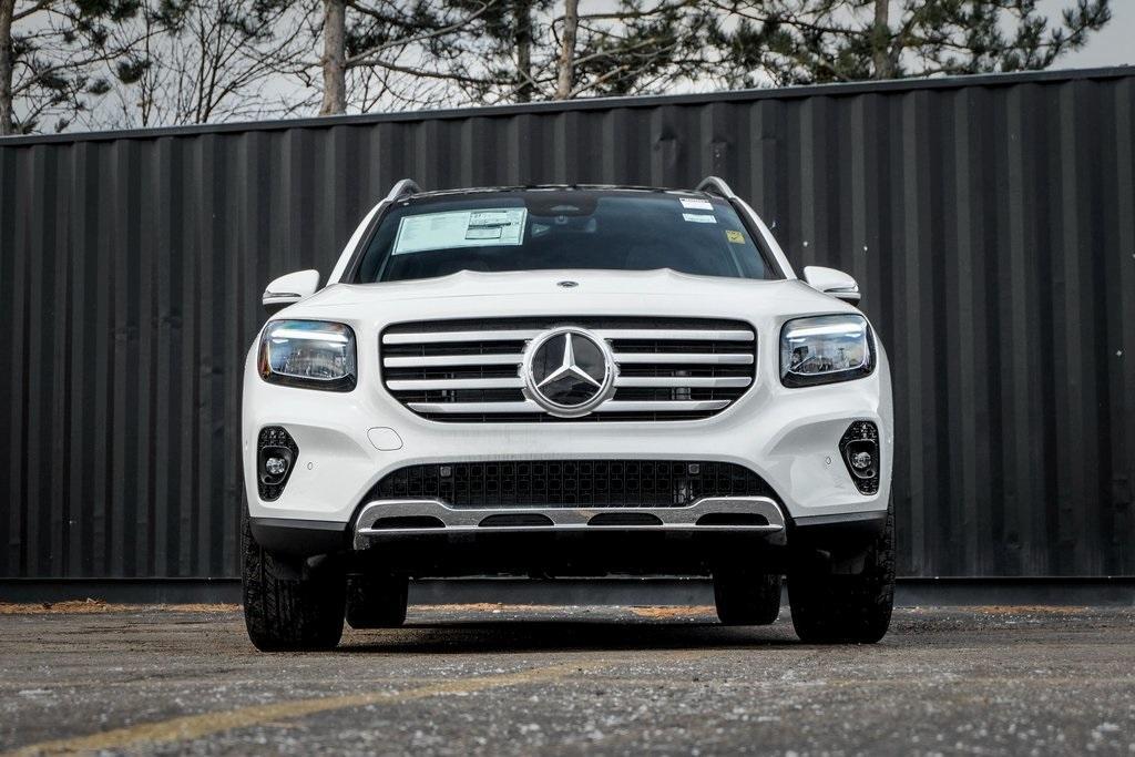 new 2024 Mercedes-Benz GLB 250 car, priced at $52,500