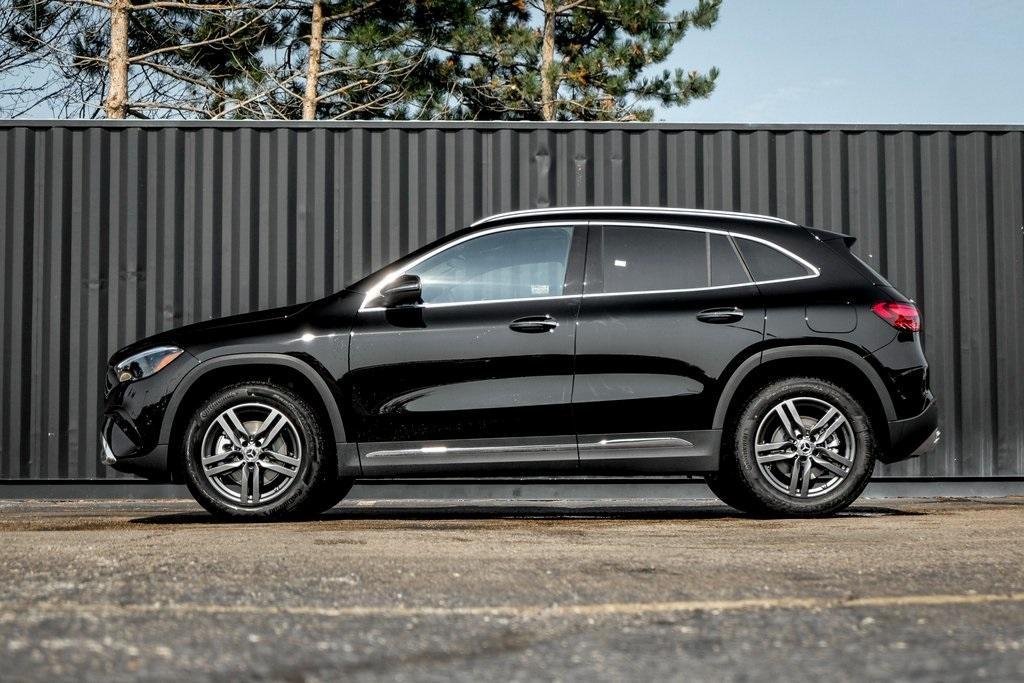 new 2025 Mercedes-Benz GLA 250 car, priced at $49,360