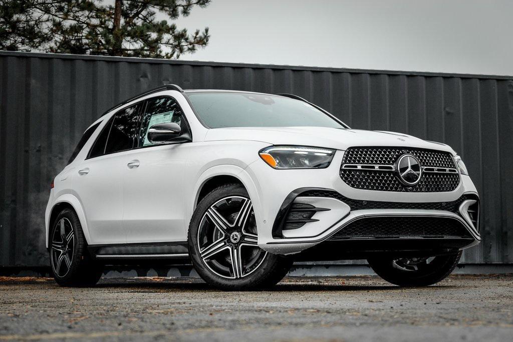 new 2026 Mercedes-Benz GLE 580 car, priced at $102,165