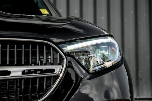 new 2025 Mercedes-Benz GLC 300 car, priced at $56,555