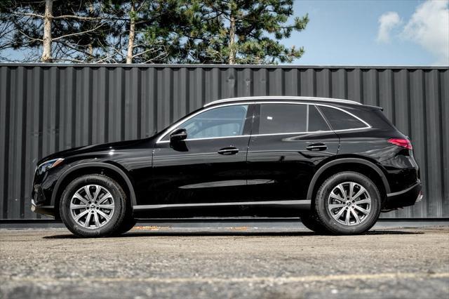 new 2025 Mercedes-Benz GLC 300 car, priced at $56,555