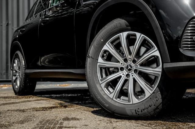 new 2025 Mercedes-Benz GLC 300 car, priced at $56,555