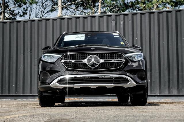 new 2025 Mercedes-Benz GLC 300 car, priced at $56,555