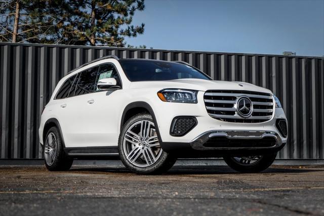 new 2025 Mercedes-Benz GLS 450 car, priced at $92,460