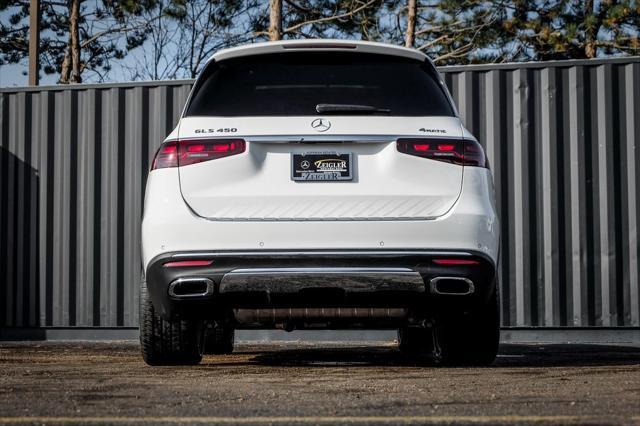 new 2025 Mercedes-Benz GLS 450 car, priced at $92,460