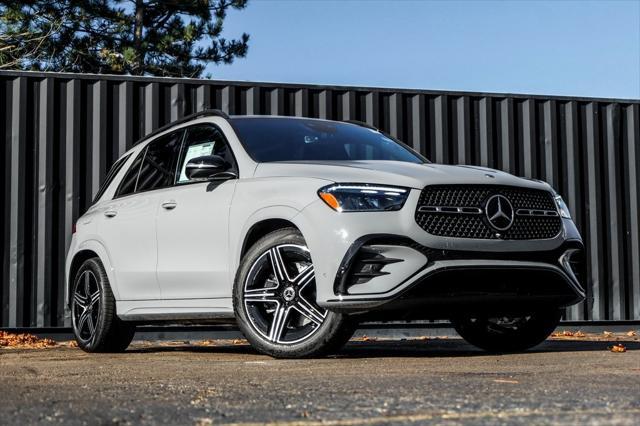 new 2025 Mercedes-Benz GLE 450 car, priced at $89,540