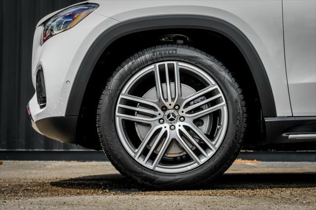 new 2025 Mercedes-Benz GLS 450 car, priced at $92,300