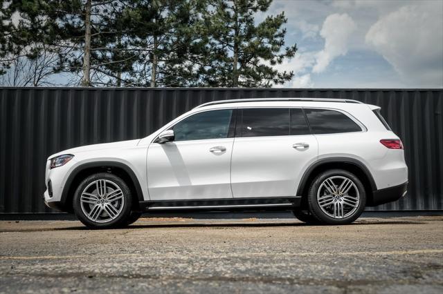 new 2025 Mercedes-Benz GLS 450 car, priced at $92,300
