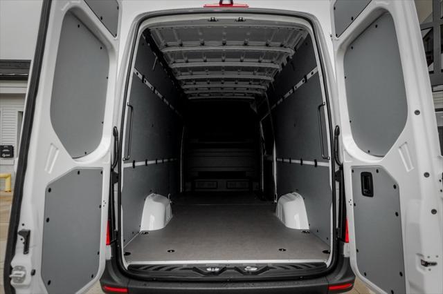 new 2025 Mercedes-Benz Sprinter 2500 car, priced at $65,924