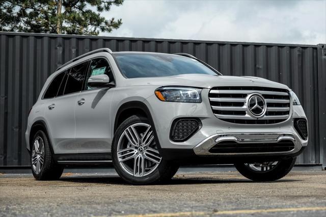 new 2025 Mercedes-Benz GLS 450 car, priced at $93,990