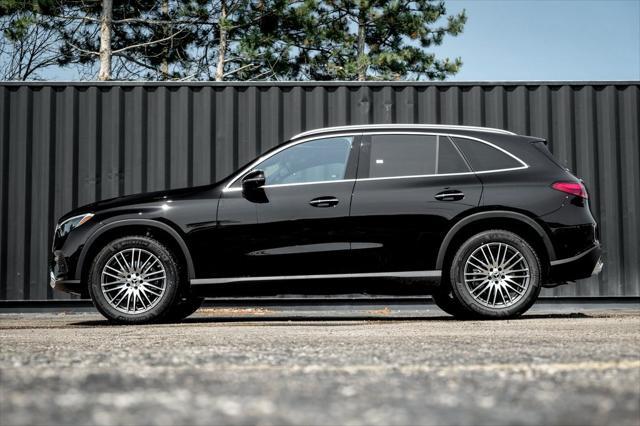 new 2025 Mercedes-Benz GLC 300 car, priced at $59,545