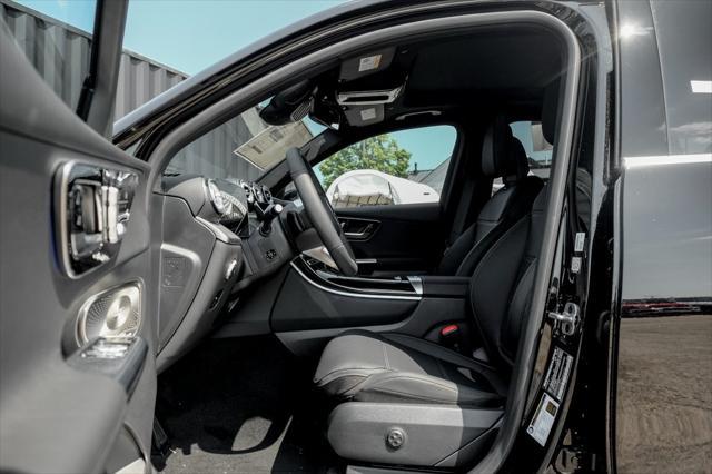 new 2025 Mercedes-Benz GLC 300 car, priced at $59,545
