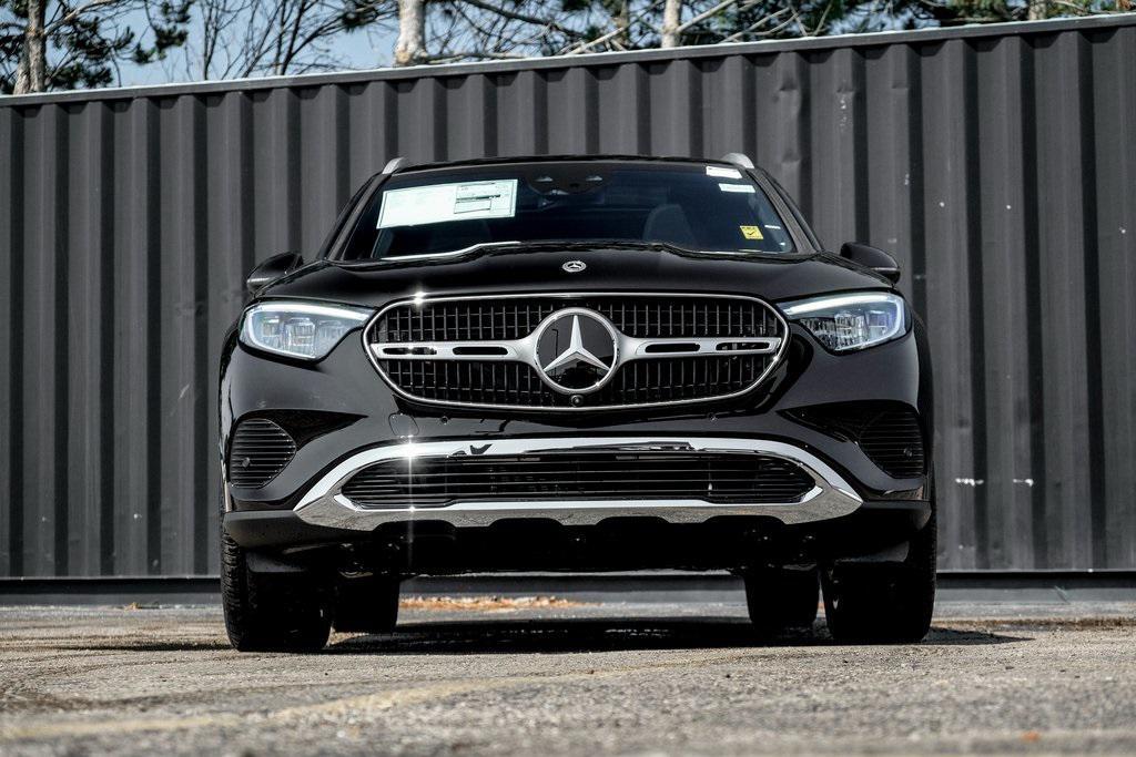 new 2025 Mercedes-Benz GLC 300 car, priced at $59,545