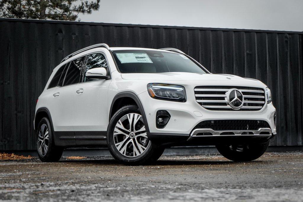 new 2025 Mercedes-Benz GLB 250 car, priced at $50,795