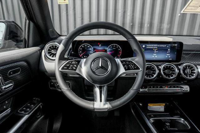 new 2025 Mercedes-Benz GLB 250 car, priced at $50,450