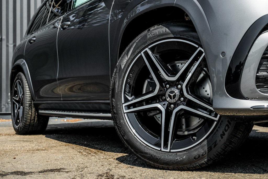 new 2025 Mercedes-Benz GLS 450 car, priced at $99,440