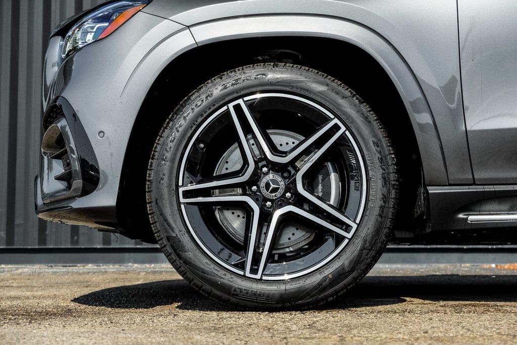 new 2025 Mercedes-Benz GLS 450 car, priced at $99,440
