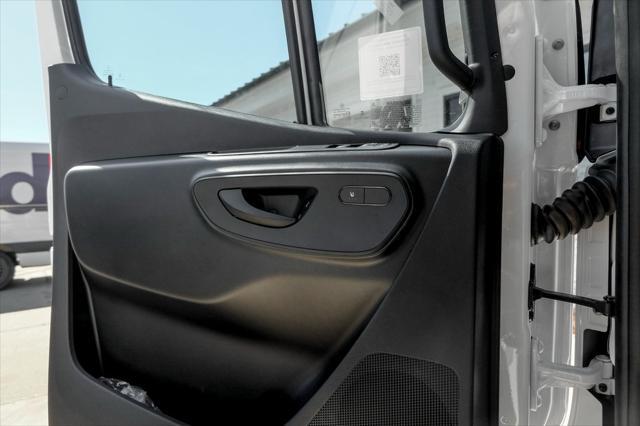 new 2025 Mercedes-Benz Sprinter 2500 car, priced at $59,220