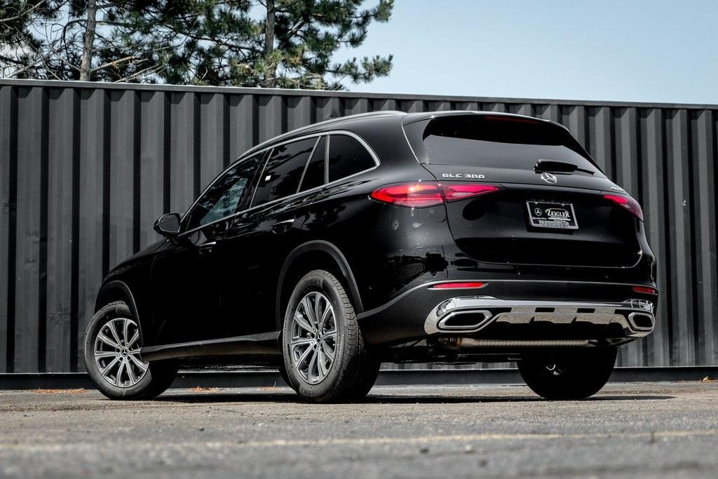 new 2024 Mercedes-Benz GLC 300 car, priced at $54,035